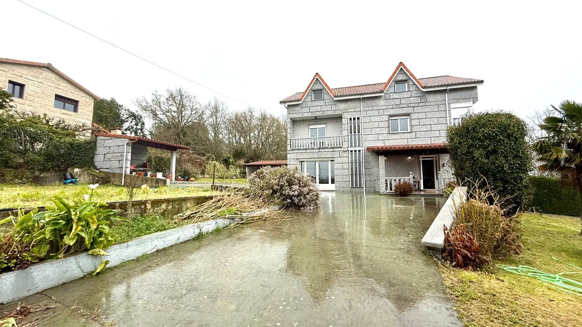Exterior view of Country homes for sale in Toén  with Private garden, Storage room and Swimming Pool