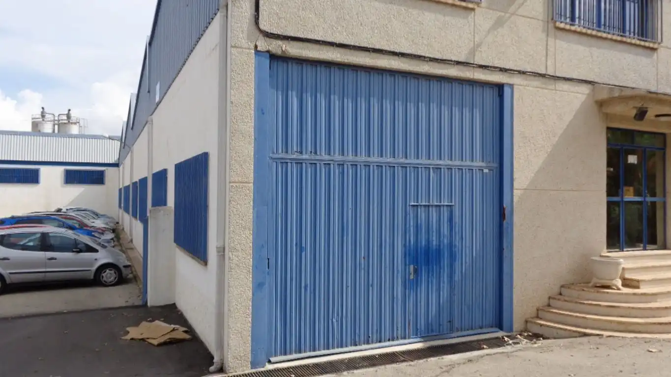Nave industrielle à vendre à Campo Alto - Club de Campo