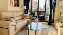 Sala d'estar de Pis en venda en Mairena del Aljarafe amb Aire condicionat, Parquet i Terrassa