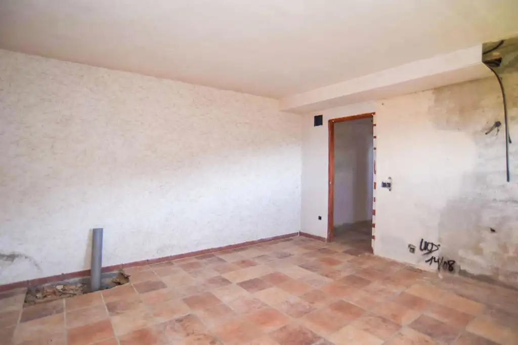 Buildings for sale in Santa Susanna