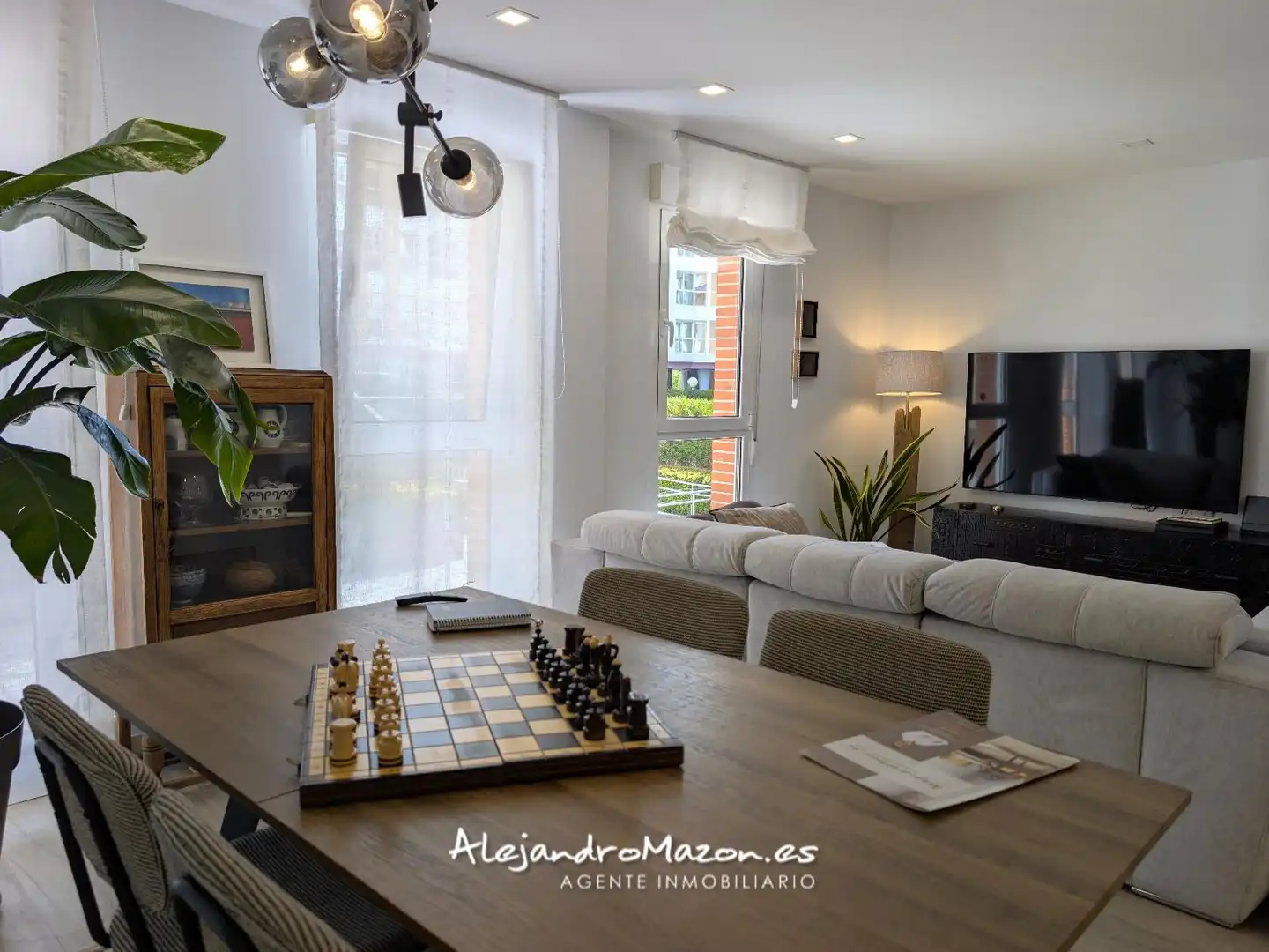 Living room of Flat for sale in Castro-Urdiales  with Heating, Swimming Pool and Community pool