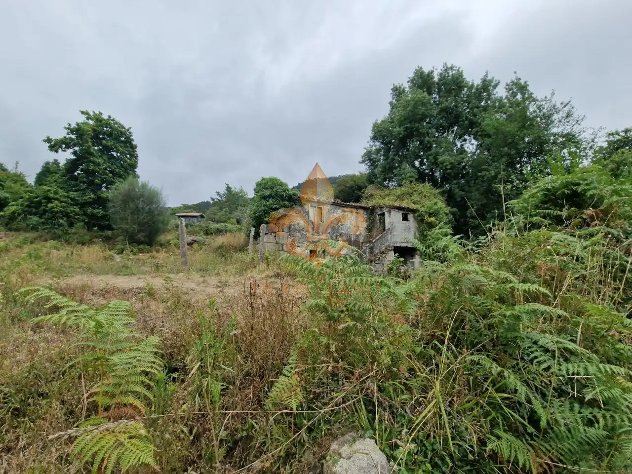 Country house zum Verkauf in Gondomar mit Privatgarten