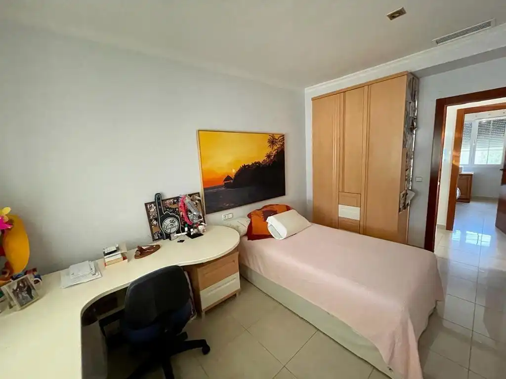 Dormitori de Casa o xalet en venda en Albatera amb Aire condicionat, Calefacció i Jardí privat