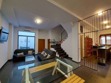 Casa amb balcó en venda a Xàtiva