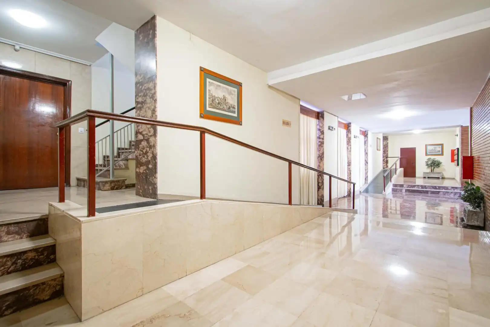 Flat for sale in Sevilla  with Air Conditioner, Terrace and Furnished