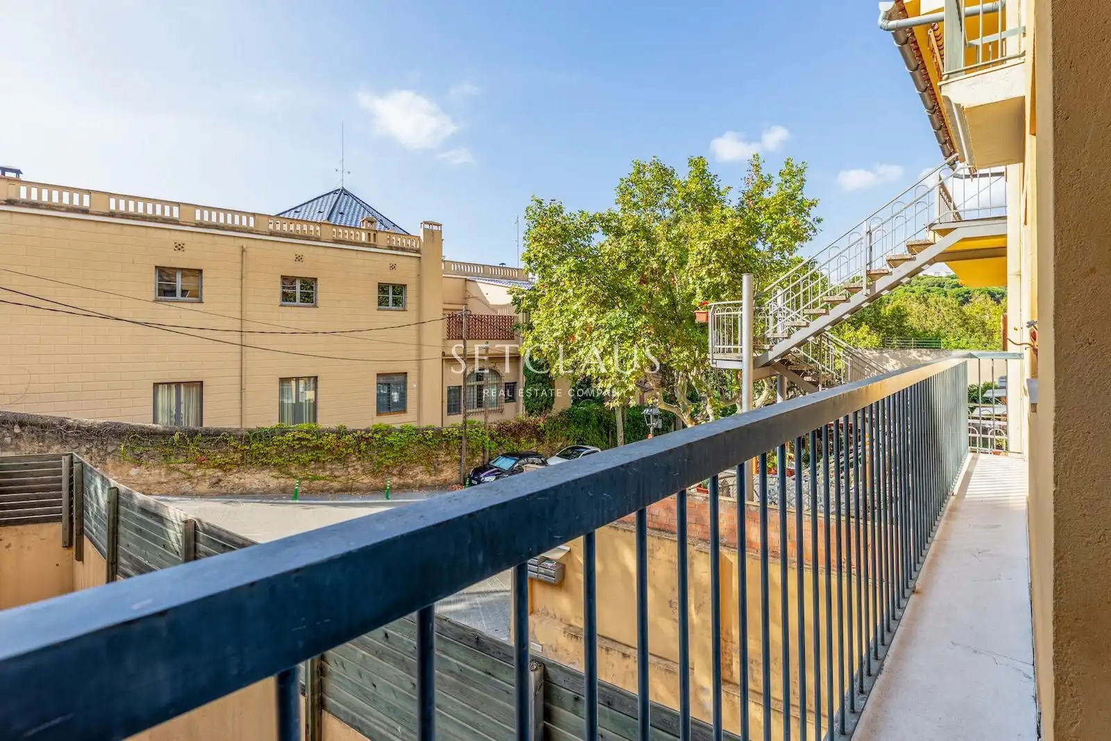 Exterior view of Flat for sale in Alella  with Air Conditioner, Heating and Terrace
