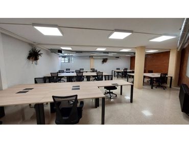 Ufficio con ascensore in affitto a Sant Carles