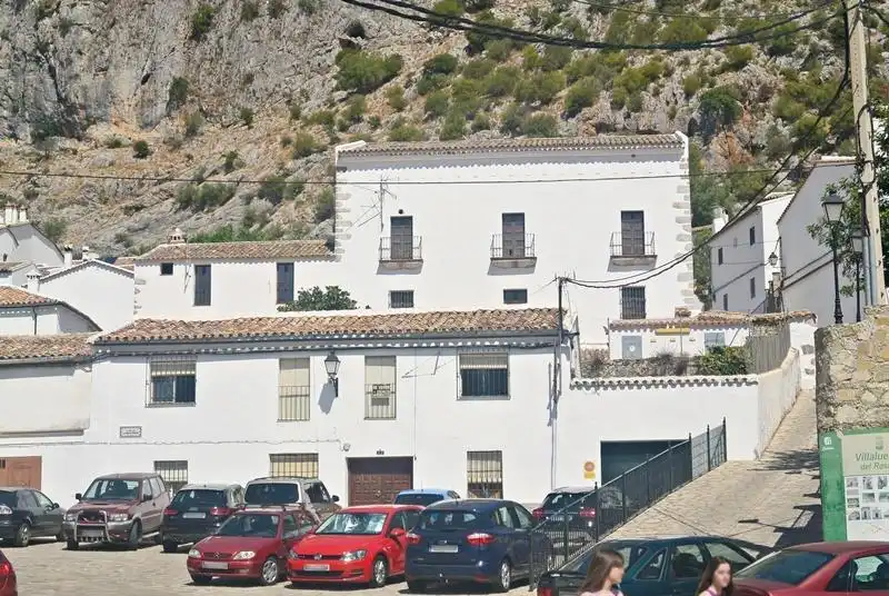 Haus zum Verkauf in Villaluenga del Rosario