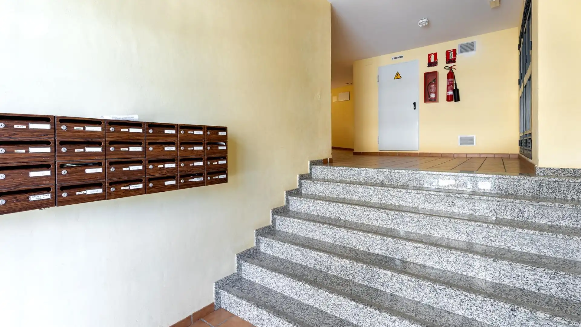 Flat for sale in Cúllar Vega  with Storage room