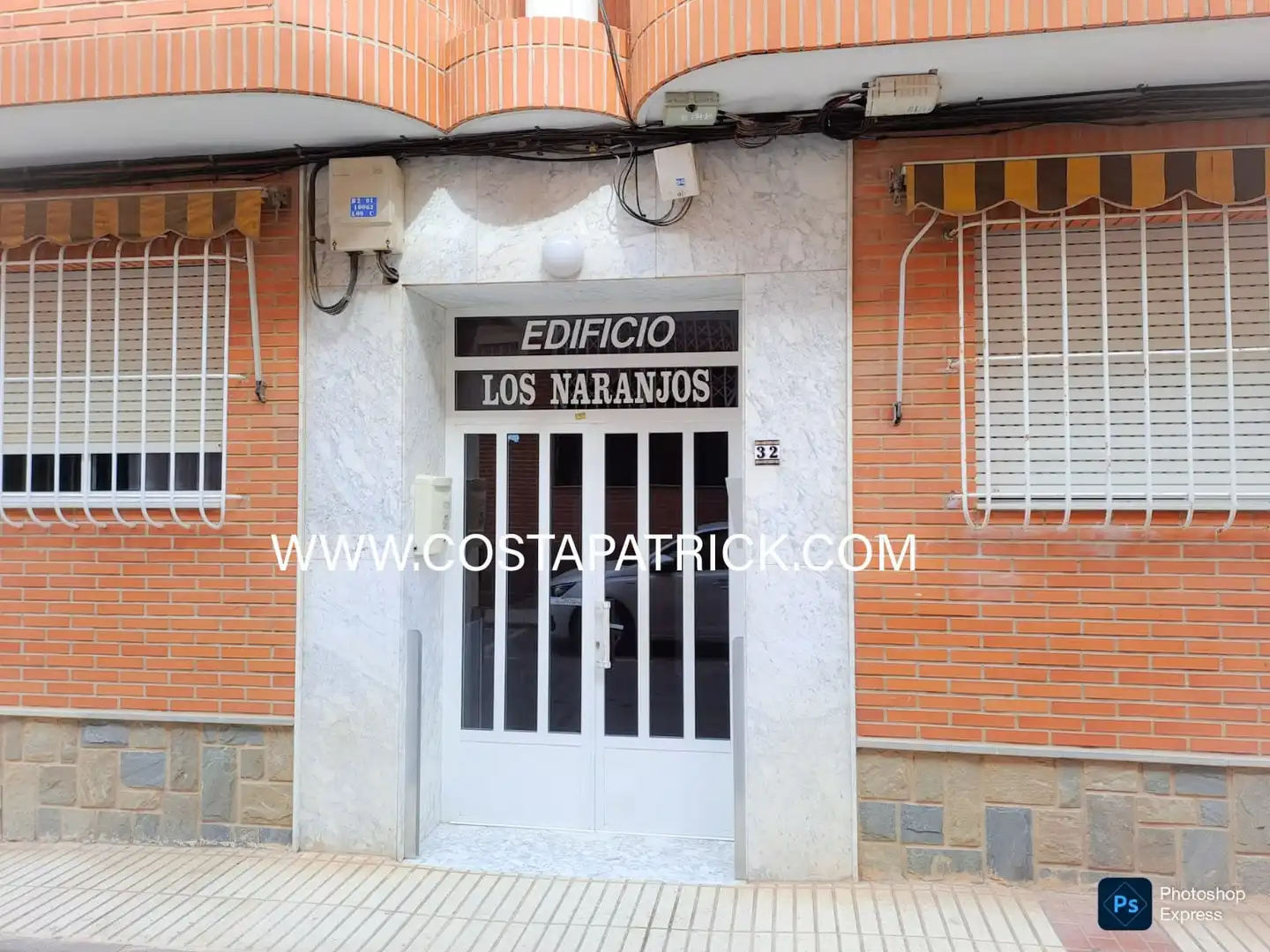 Vista exterior de Piso en venta en Los Alcázares con Calefacción, Amueblado y Horno