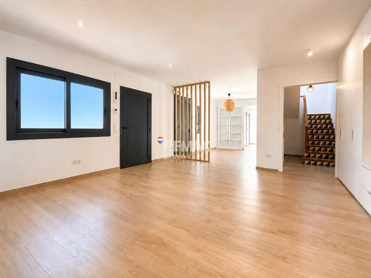 Sala de estar de Finca rústica en venta en Roses con Aire acondicionado, Calefacción y Jardín privado