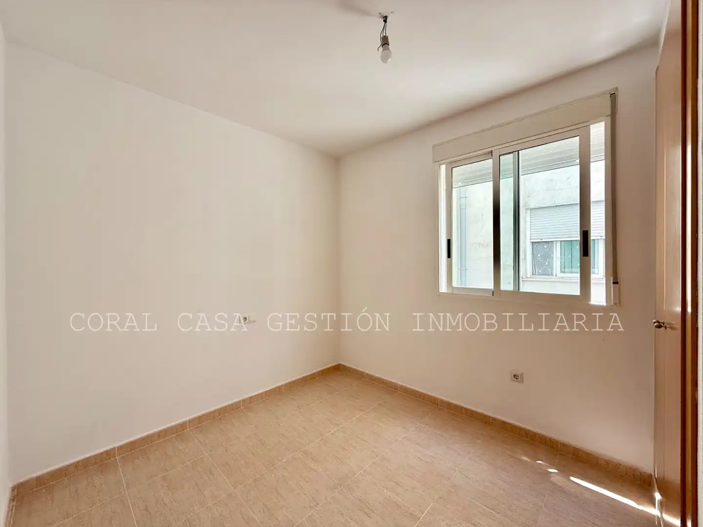 Dormitori de Apartament en venda en Chilches / Xilxes amb Terrassa, Traster i Piscina comunitària