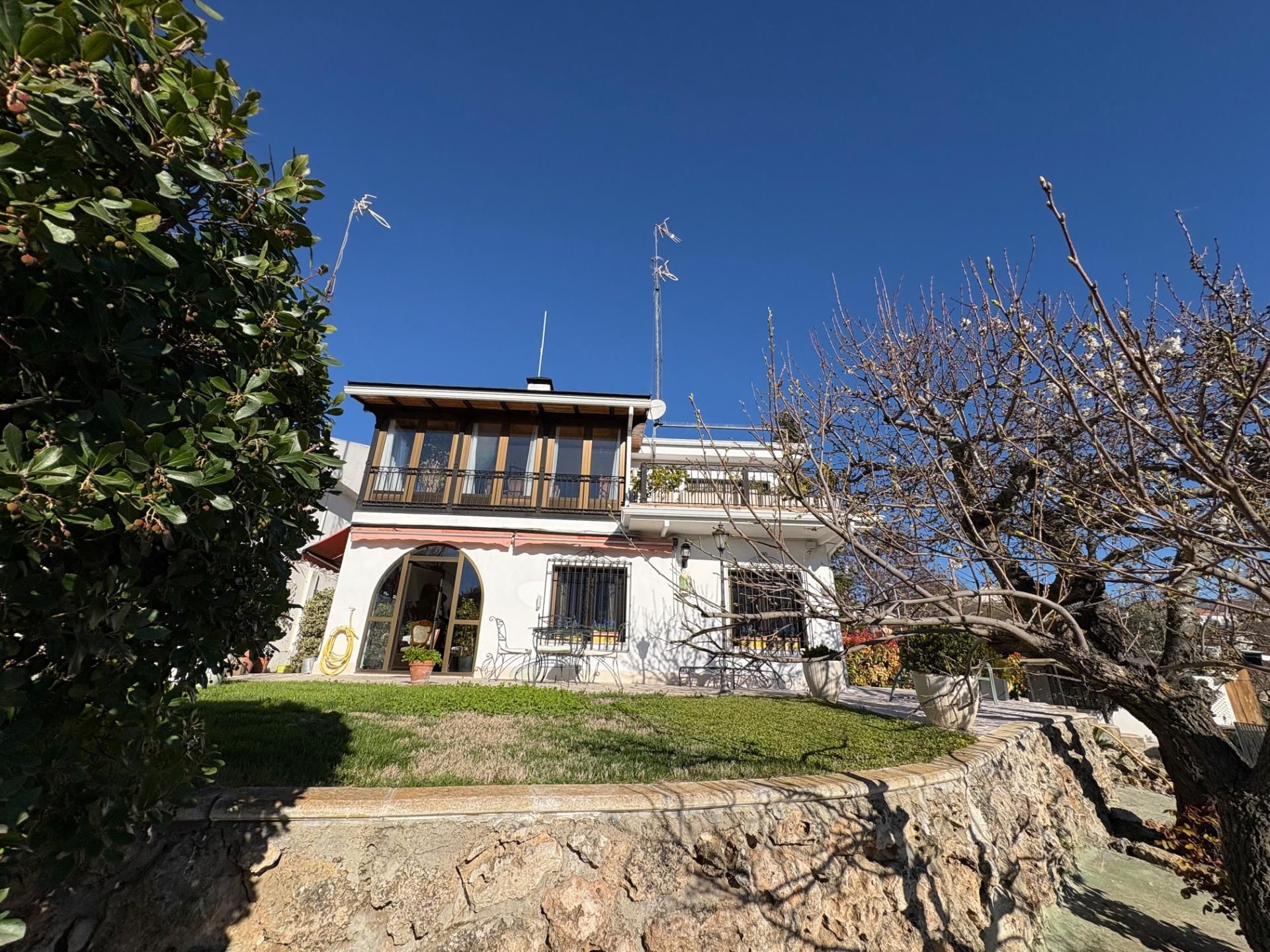 Vista exterior de Casa o chalet en venta en Corpa con Aire acondicionado, Calefacción y Jardín privado