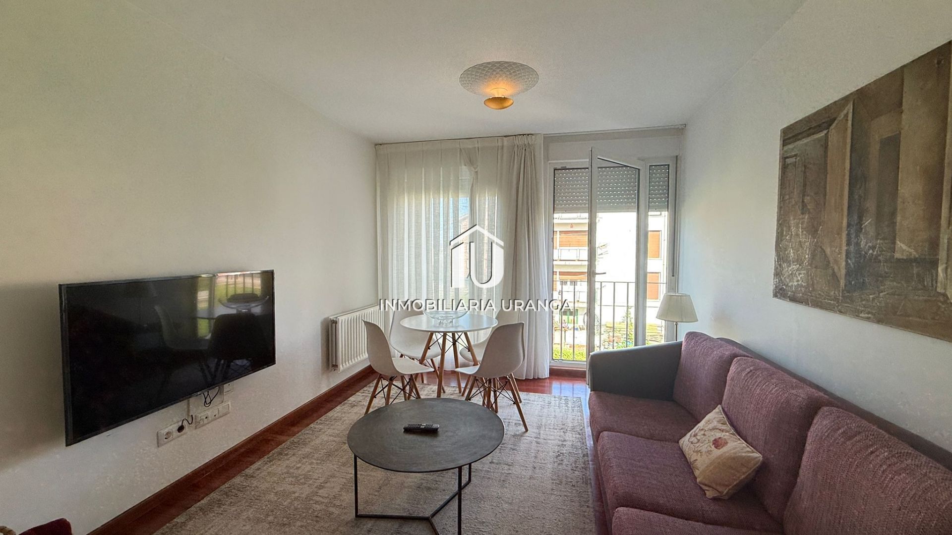 Sala de estar de Piso en venta en Bárcena de Cicero con Calefacción, Trastero y Amueblado