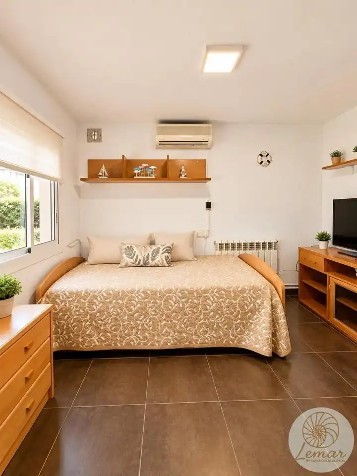 Dormitori de Casa o xalet en venda en L'Ametlla de Mar  amb Aire condicionat, Jardí privat i Terrassa