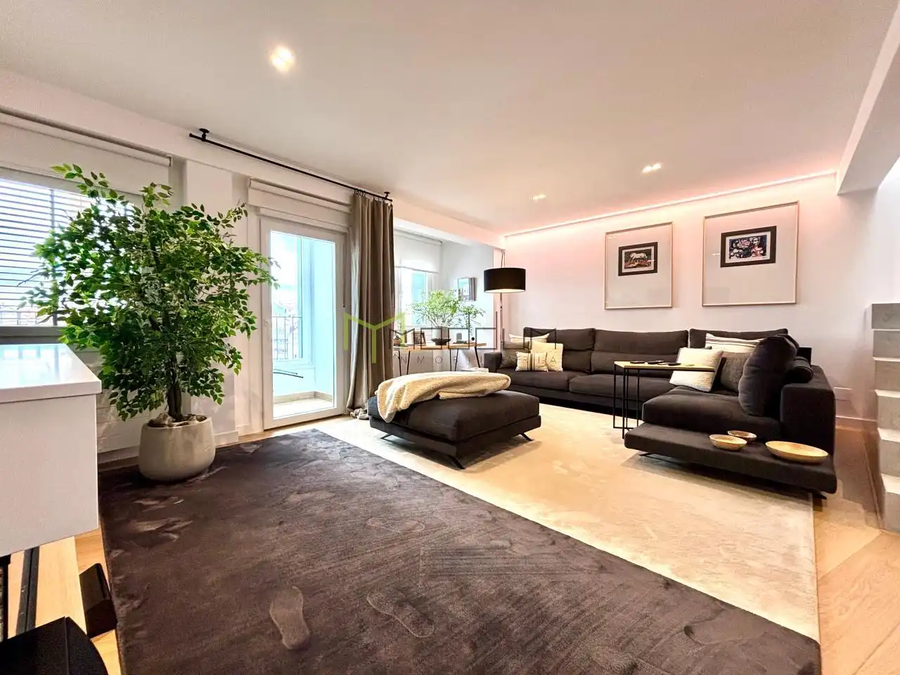 Wohnzimmer von Maisonette zum Verkauf in Santiago de Compostela  mit Heizung, Abstellraum und Möbliert