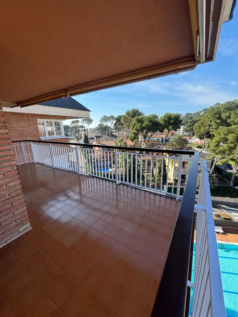 Exterior view of Flat for sale in Castelldefels  with Air Conditioner, Heating and Parquet flooring