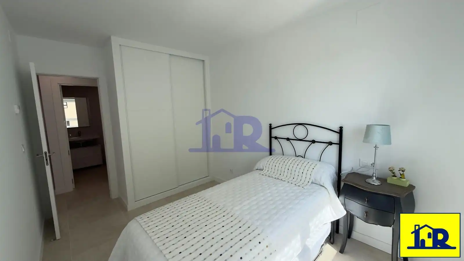 Schlafzimmer von Wohnung zur Miete in Cuenca mit Heizung, Abstellraum und Schwimmbad