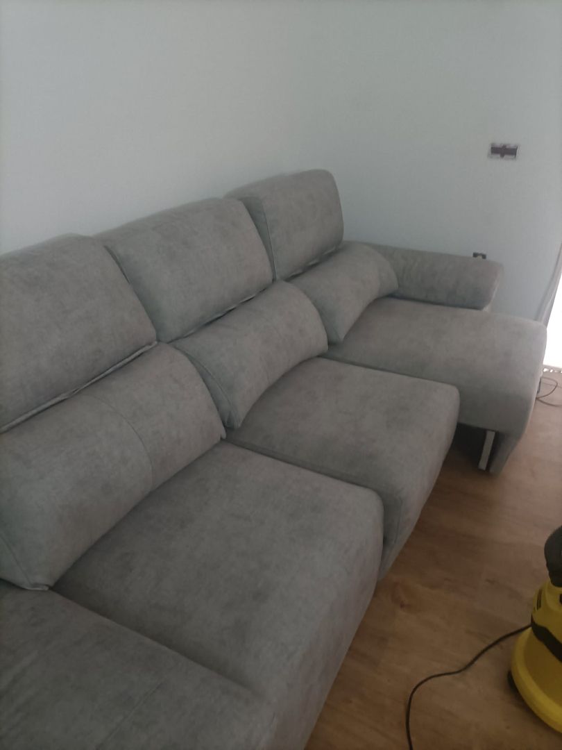 Sala de estar de Casa o chalet en venta en Madrigueras con Aire acondicionado y Parquet