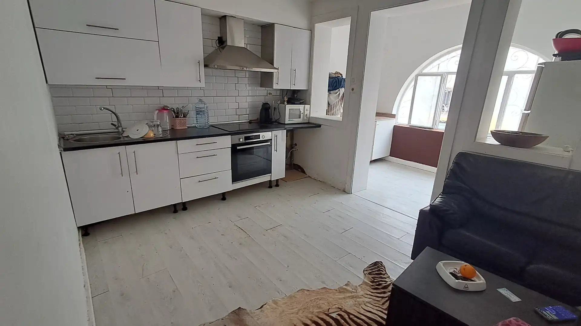 Küche von Wohnungen zum Verkauf in Vigo  mit Ofen