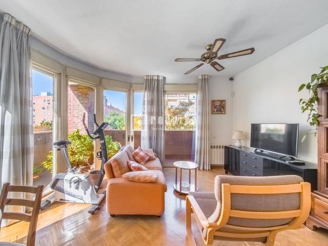 Piso en Venta en TREN DE ARGANDA en Valdebernardo - Valderribas