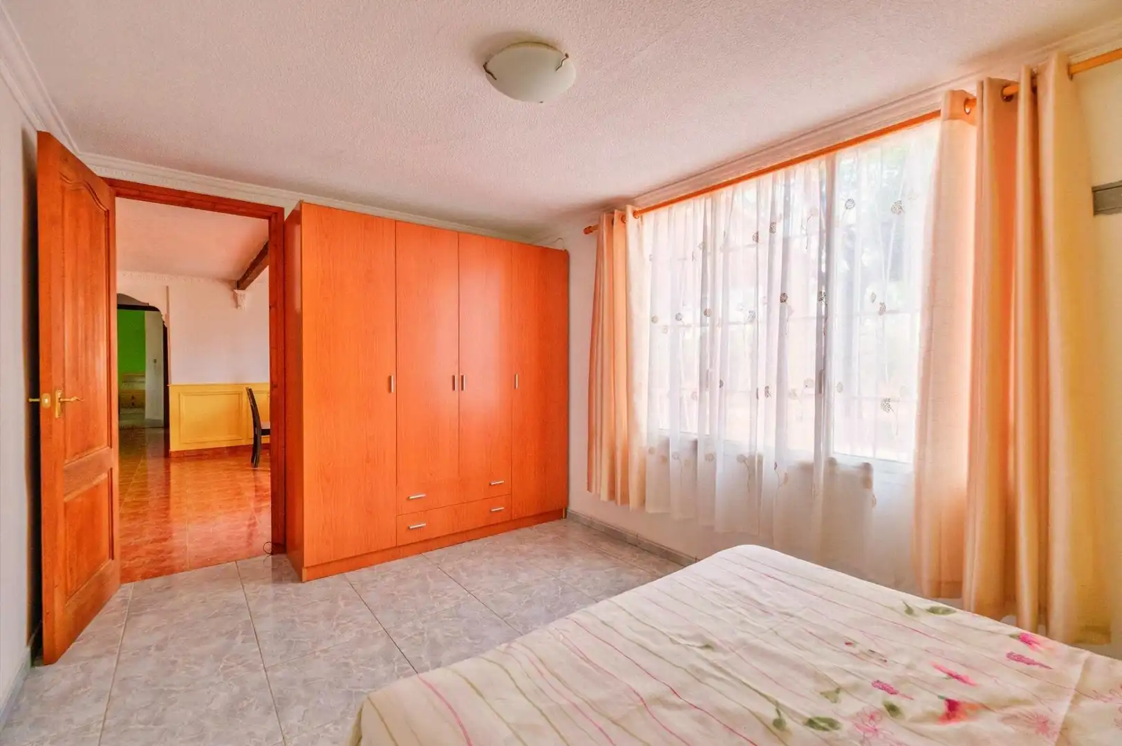 Dormitori de Casa o xalet en venda en Tortosa amb Jardí privat