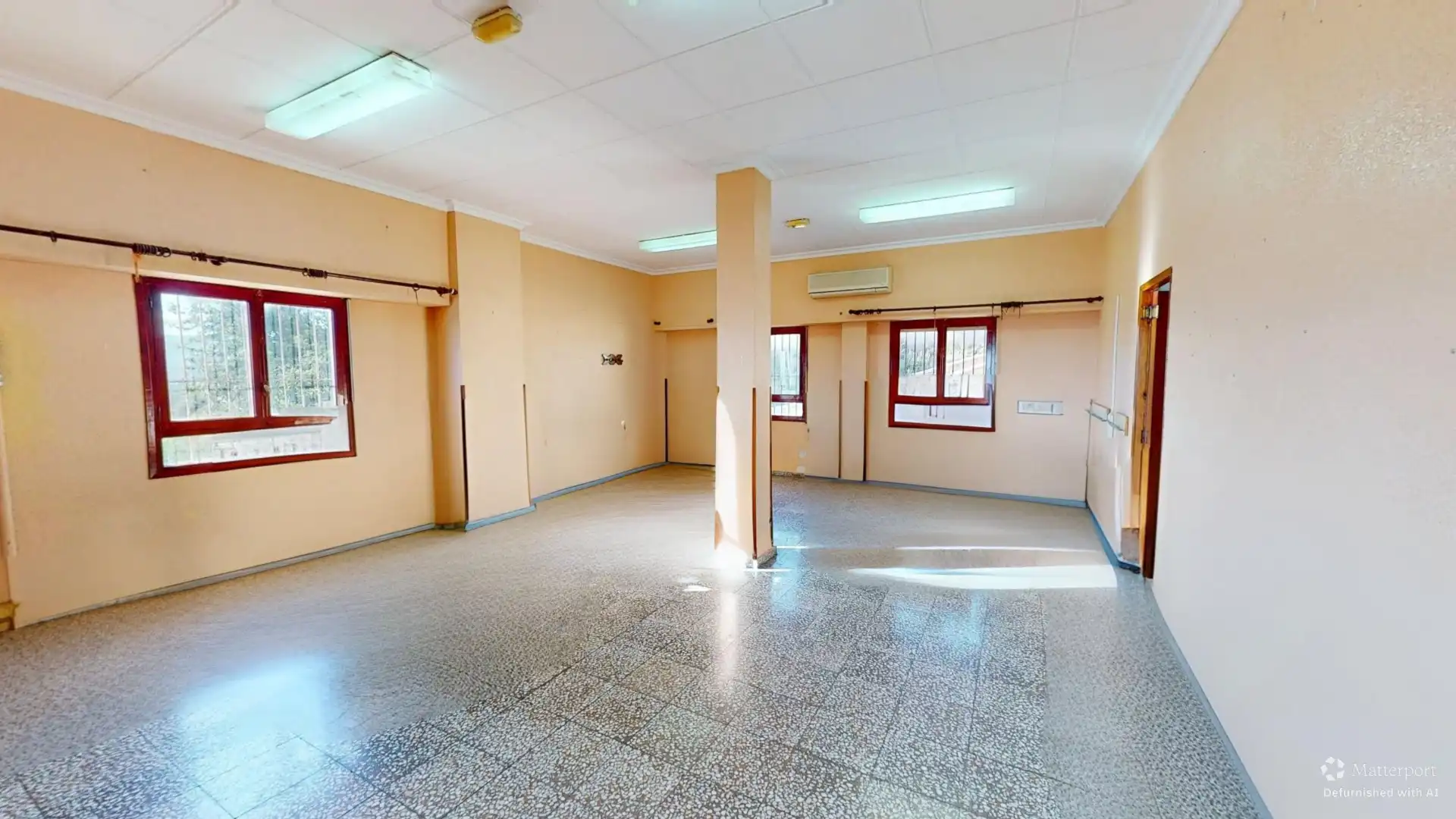 Commercial properties for sale in Busot  with Air Conditioner and Furnished