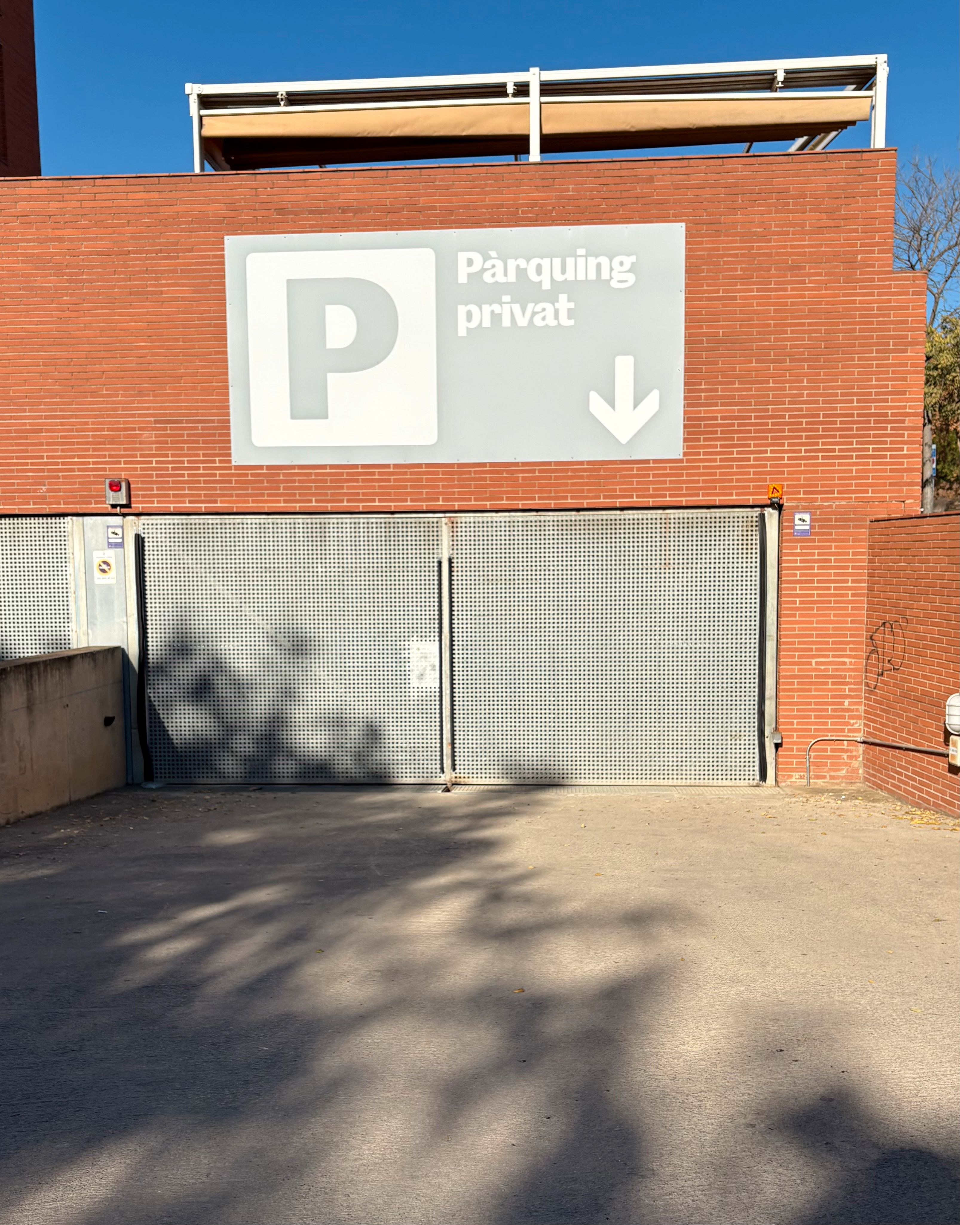 Parking of Garage to rent in Alella