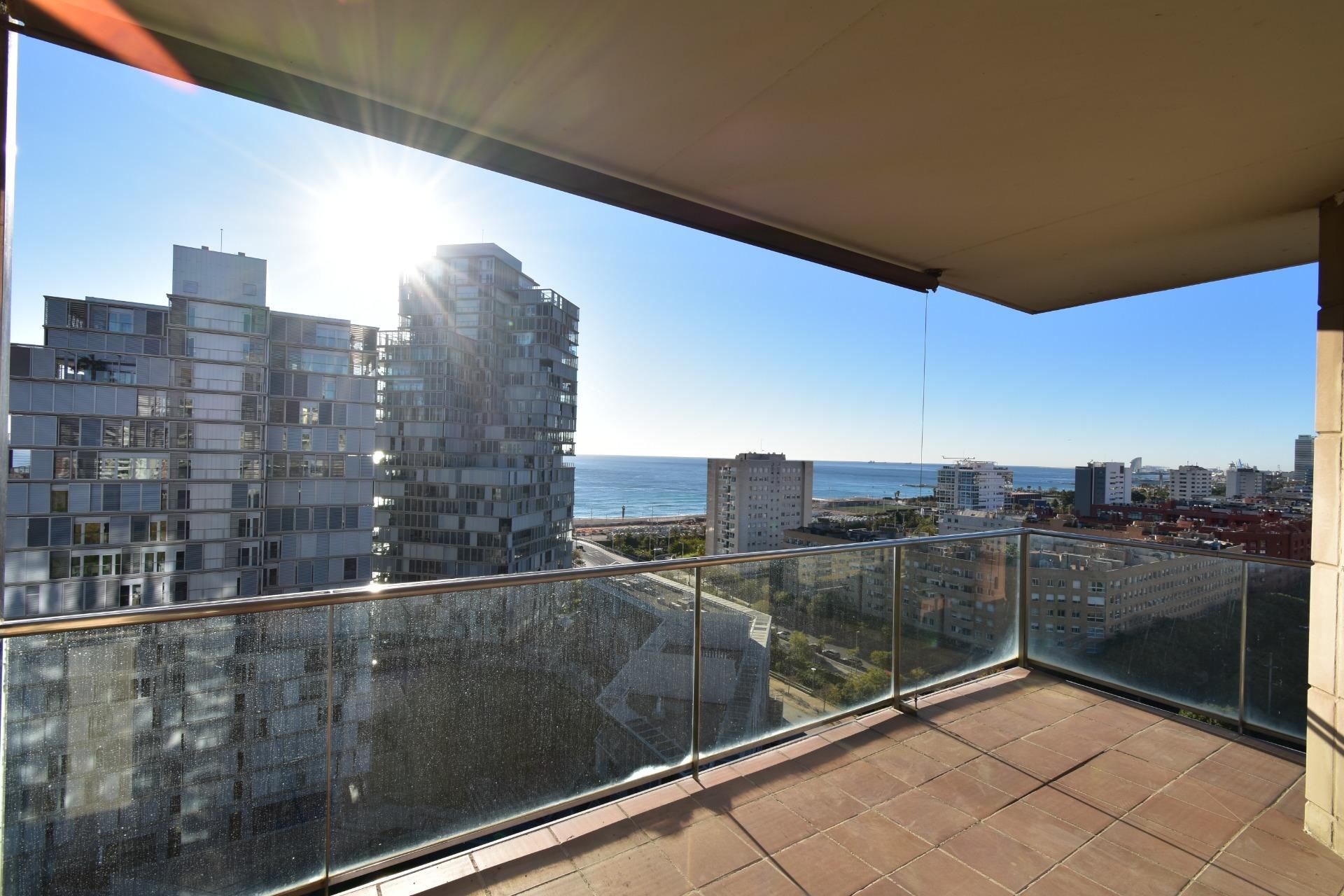 Terraza de Piso de alquiler en  Barcelona Capital con Aire acondicionado, Calefacción y Parquet