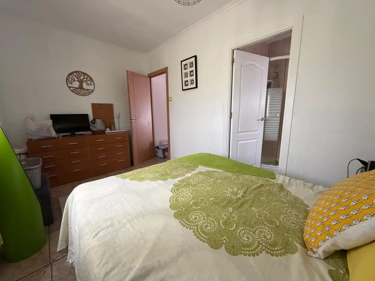 Habitación de Casa o chalet en venta en Casinos con Terraza, Trastero y Piscina
