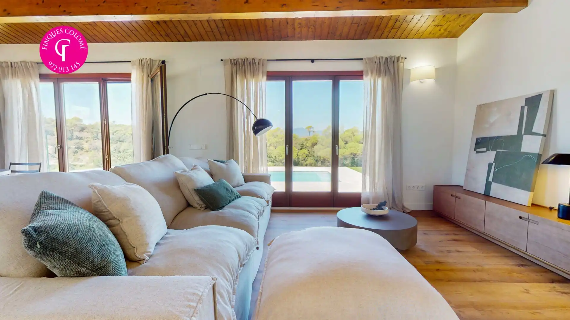 Living room of Houses for sale in Sant Julià de Ramis  with Air Conditioner, Heating and Terrace