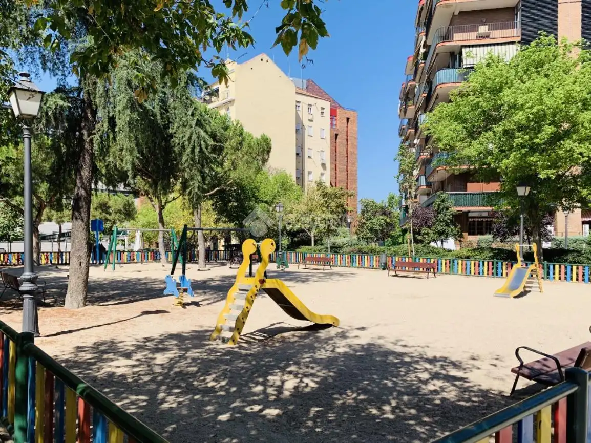 Vista exterior de Piso de alquiler en Madrid con Aire acondicionado y Amueblado
