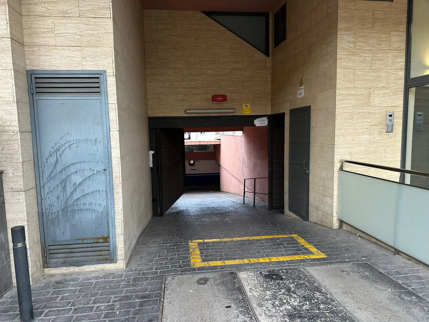 Garage for sale in Santa Coloma de Gramenet  with Alarm