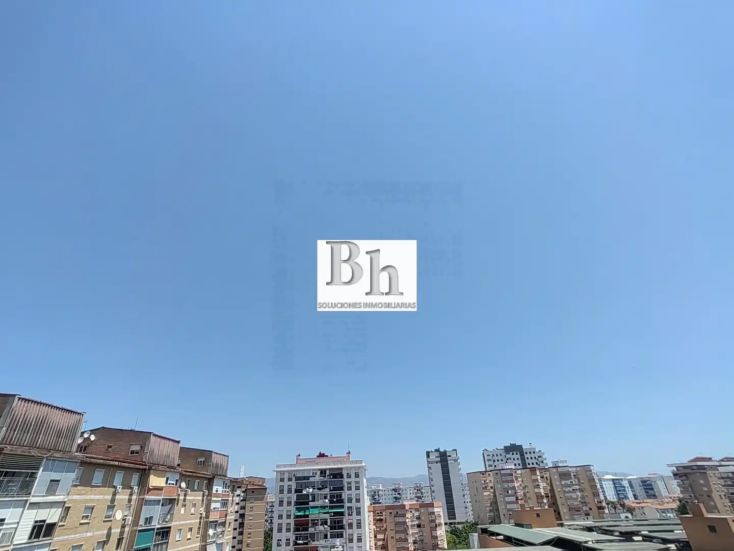 Vista exterior de Piso en venta en Málaga con Terraza
