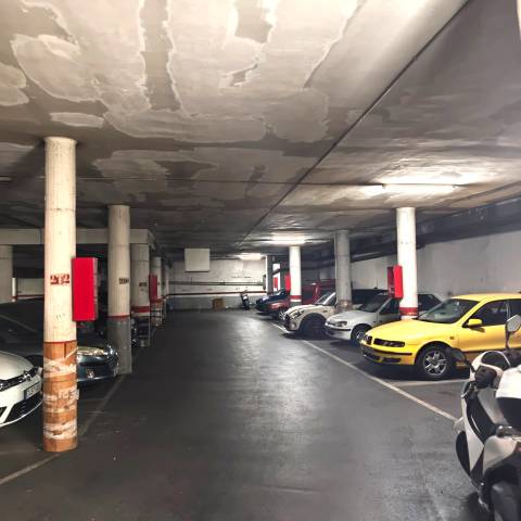 Garaje en Venta en La Torrassa