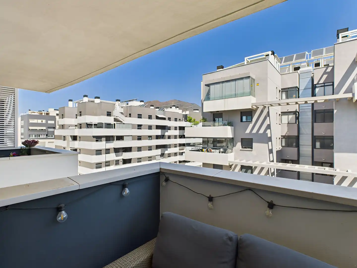 Apartment with pool for sale in Estepona Pueblo, imagen 3