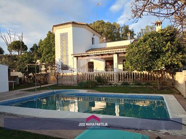 Villa con piscina in vendita a Arcos de la Frontera