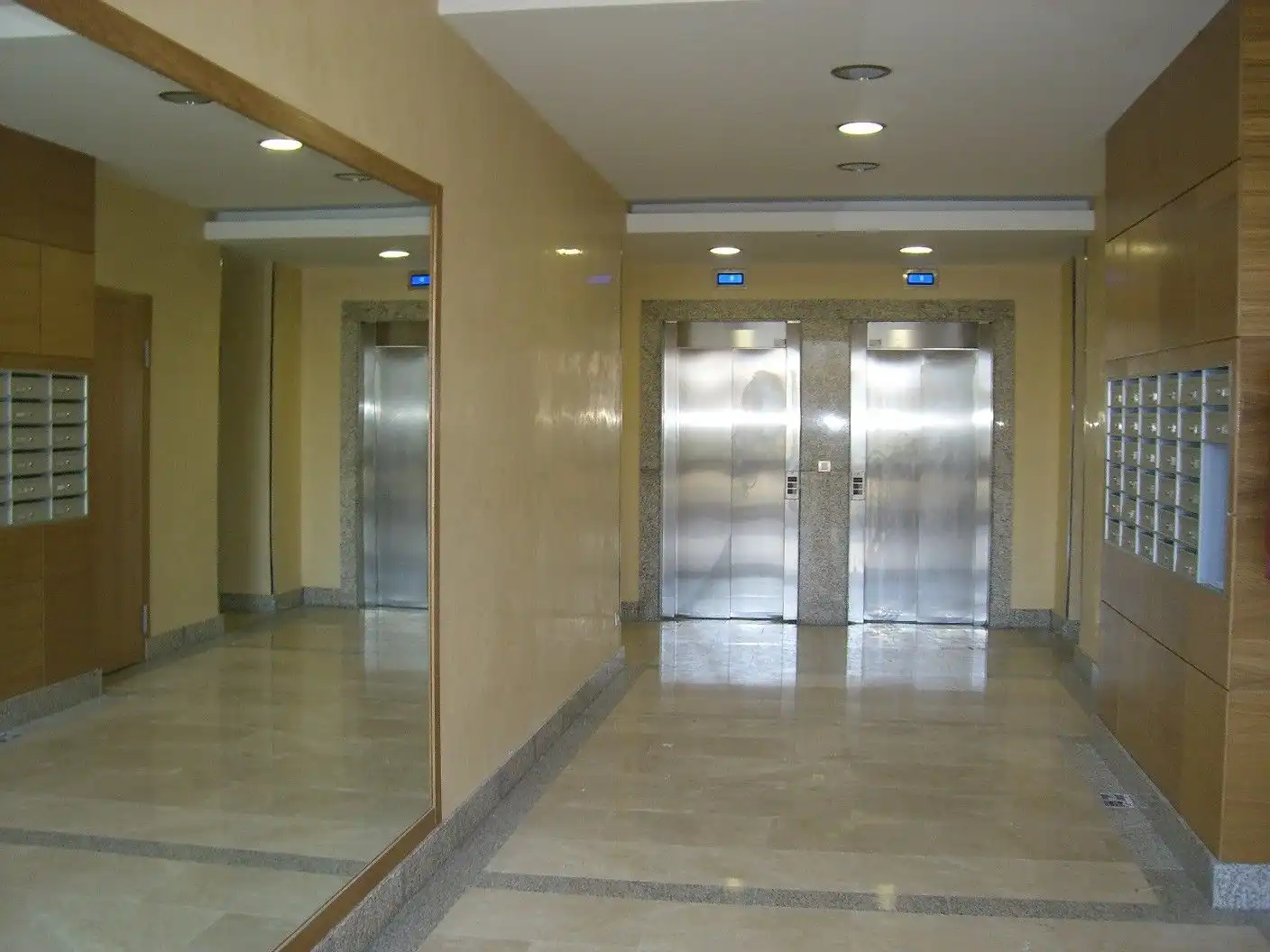 Apartamento de alquiler en Santiago de Compostela  con Calefacción, Parquet y Trastero