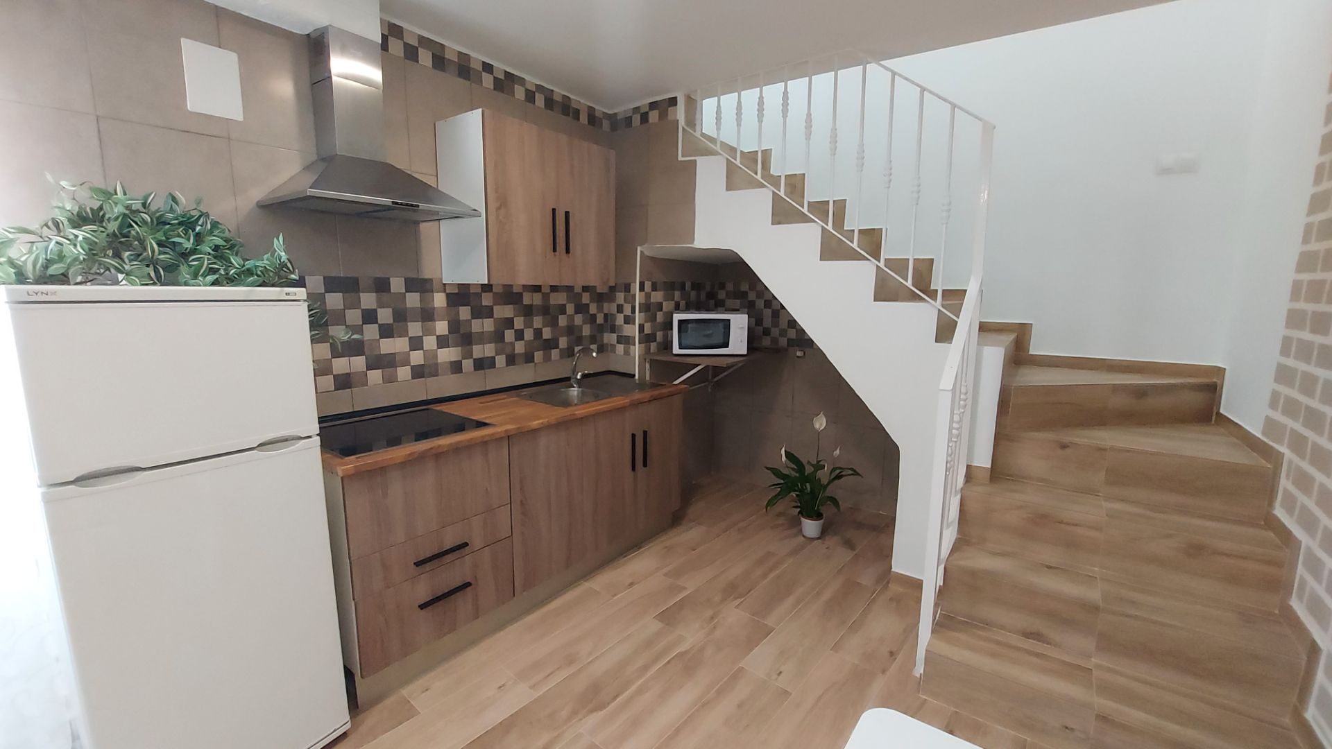 Kitchen of Single-family semi-detached for sale in Vélez-Málaga  with Terrace and Furnished