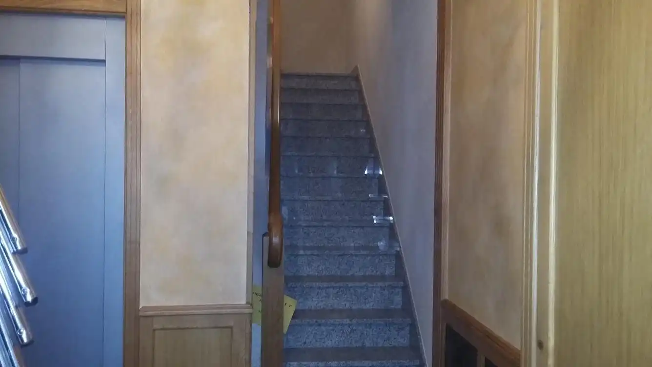 Office space with lift to rent in Rúa Coruña, imagen 4