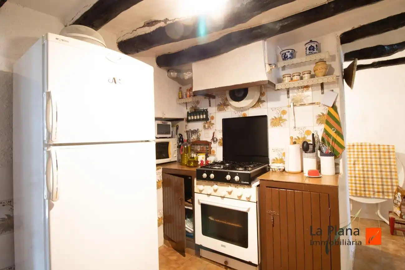 Maison rustique avec jardin à vendre à La Pobla de Benifassà, imagen 12