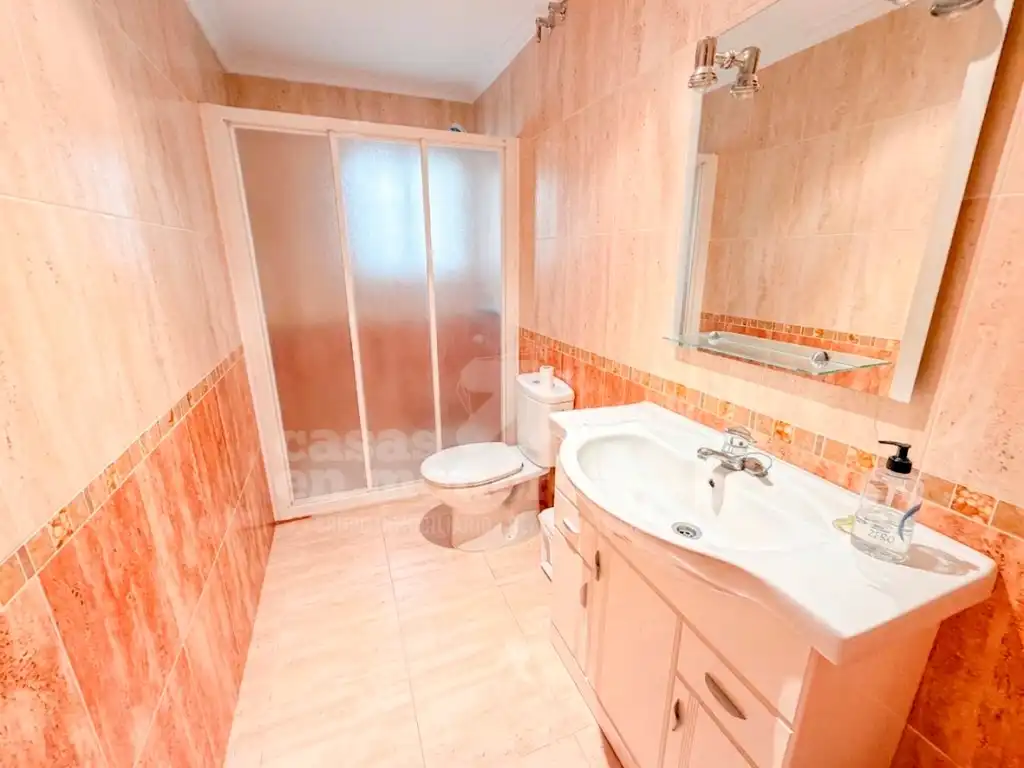 Badezimmer von Wohnung zum Verkauf in Ferreries mit Klimaanlage