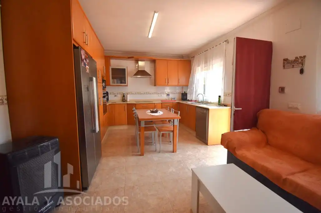 Cocina de Casa o chalet en venta en Cartagena con Aire acondicionado, Calefacción y Jardín privado