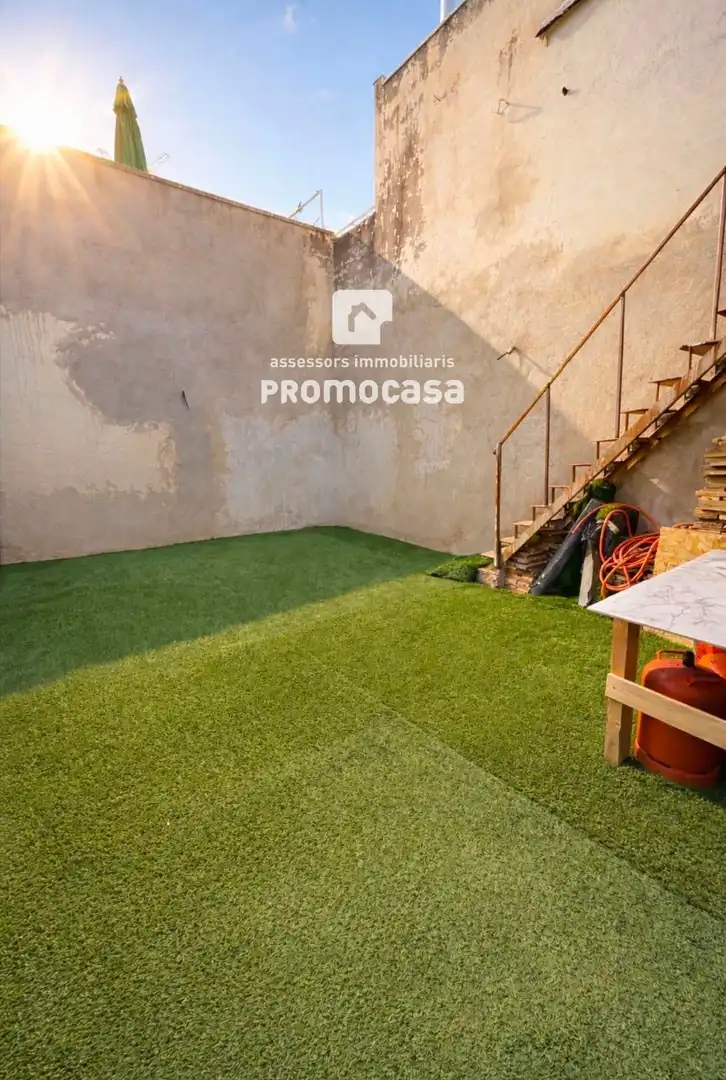Casa adosada en venda en Terrassa amb Calefacció, Jardí privat i Terrassa