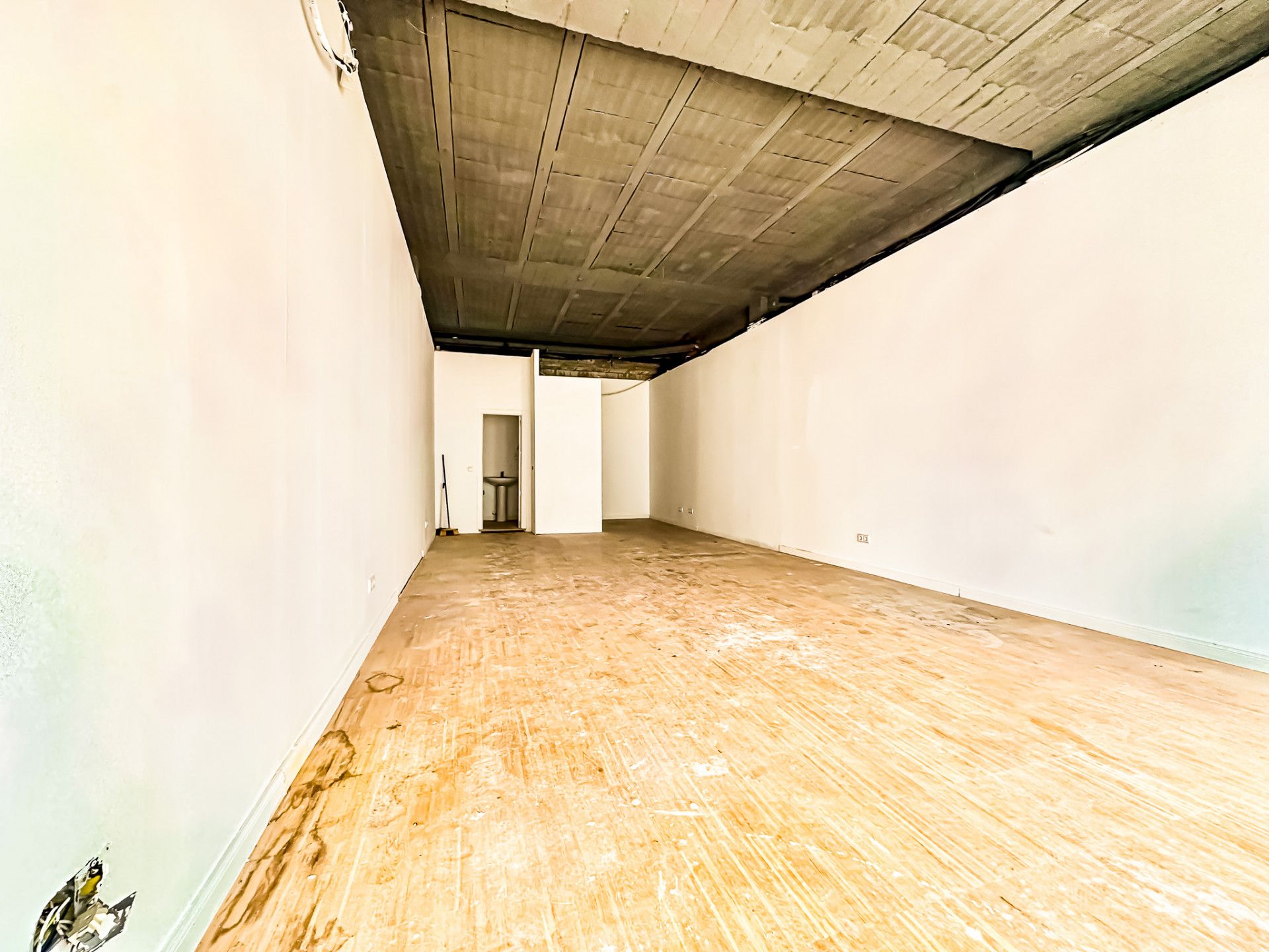 Premises for sale in Marbella  with Air Conditioner