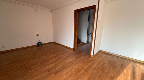 Foto 3 de Casa adosada en venda a Cm de la Viesca, La Fresneda, Siero