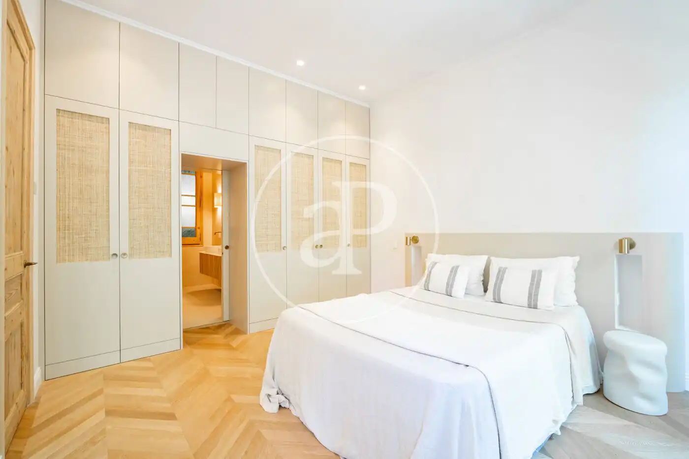 Habitación de Piso en venta en Barcelona con Aire acondicionado, Calefacción y Terraza
