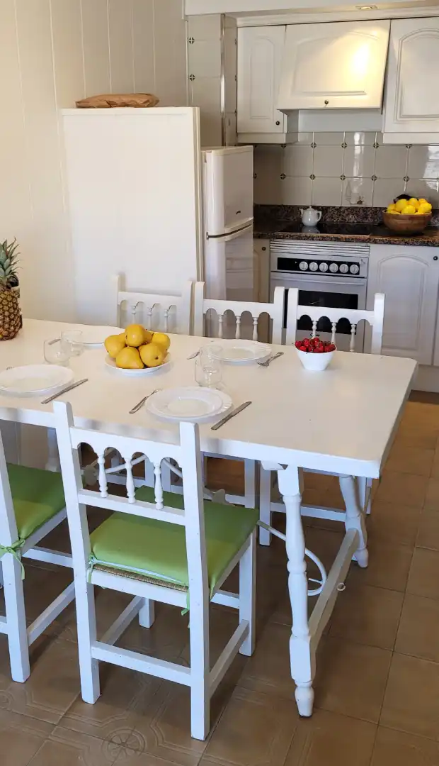 Comedor de Apartamento de alquiler en L'Estartit con Aire acondicionado, Calefacción y Terraza