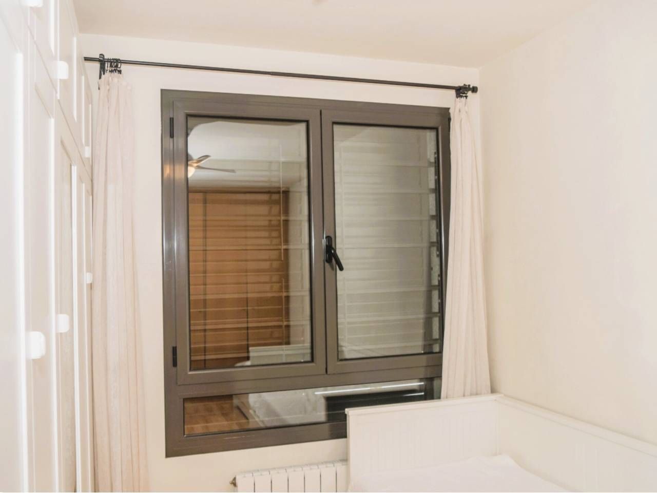 Bedroom of Flat for sale in Sabadell  with Heating and Parquet flooring