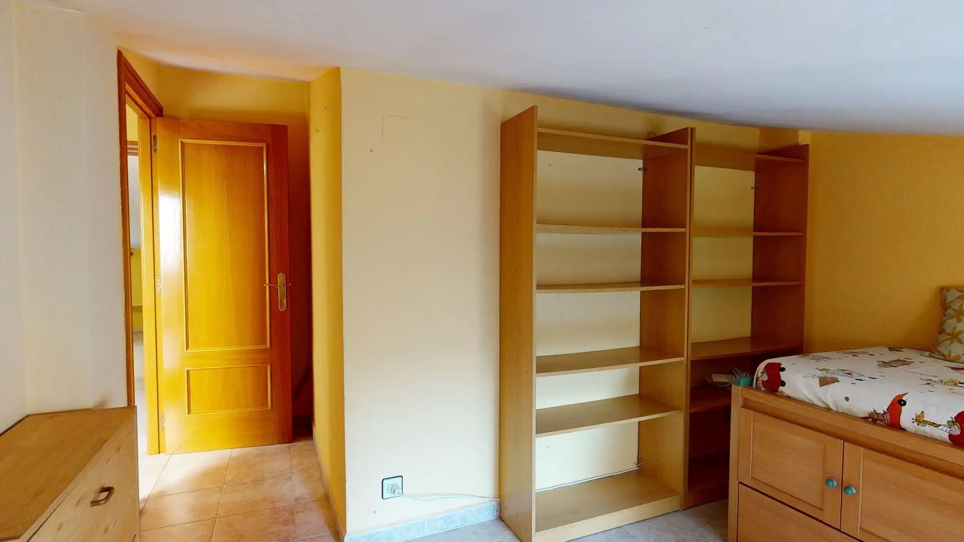 Casa o xalet en venda en Zaragoza amb Calefacció, Terrassa i Moblat